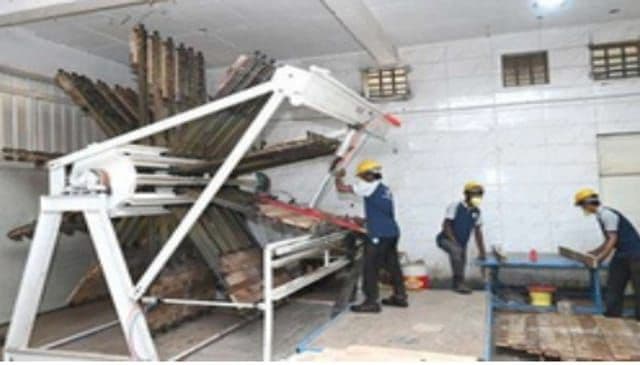 Clamp Carrier Machine — OSIMIRI in-house wood machinery