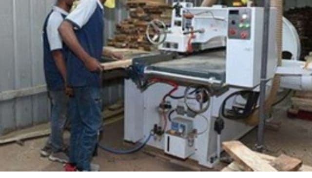 Rip Saw Machine — OSIMIRI in-house wood machinery